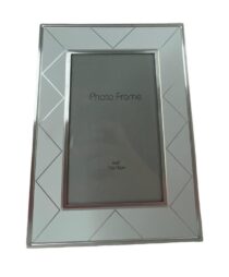 PHOTO FRAME 4X6
(10x15CM)